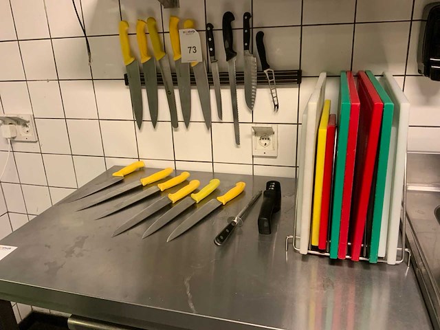 Hendi, giesser messen en snijplanken - afbeelding 1 van  6