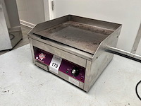 Hendi grill- en bakplaat - afbeelding 1 van  3