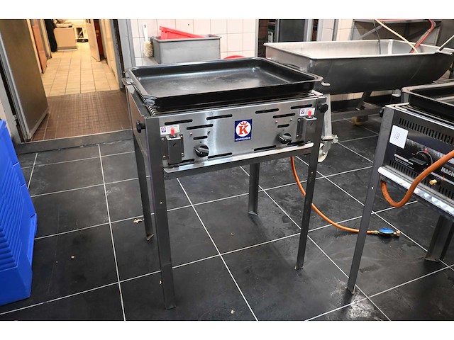 Hendi grill master maxi gas bbq - afbeelding 1 van  7