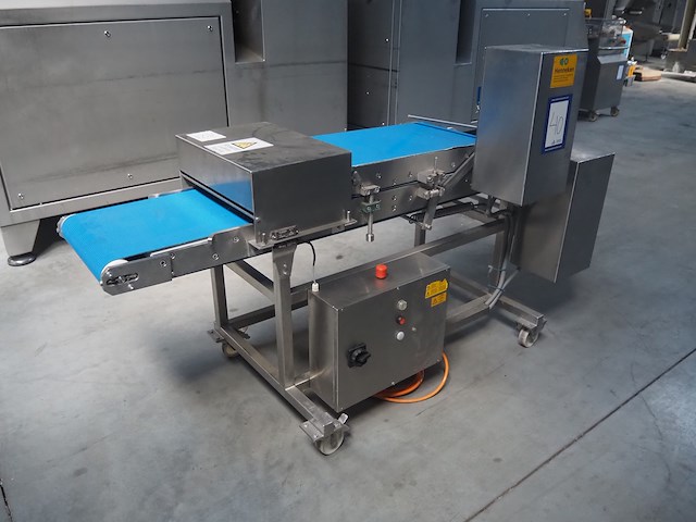 Henneken - afbeelding 2 van  9