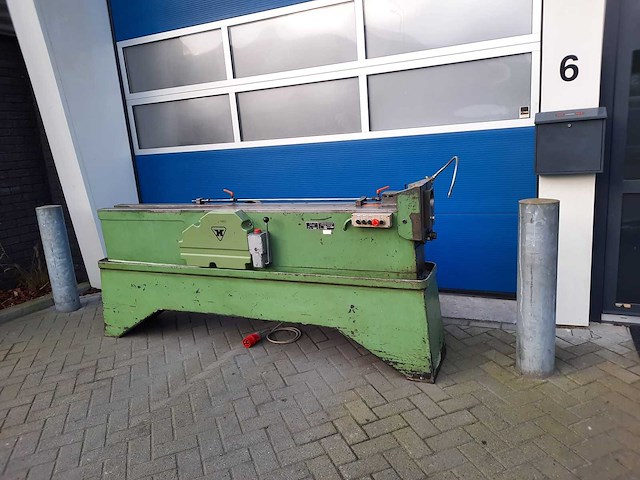 Henning - r1200 - spiebaan brootsmachine - afbeelding 1 van  2