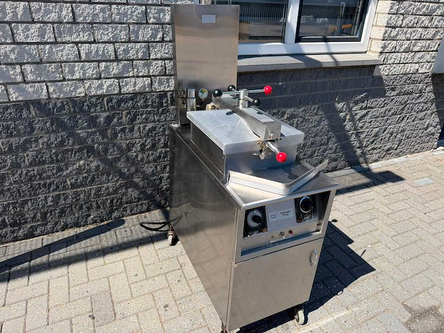 Henny penny - hoge druk frituur - friteuse - afbeelding 1 van  7