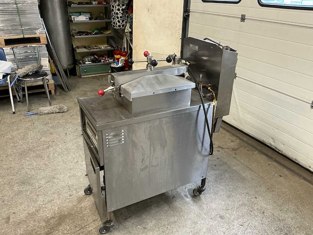 Henny penny computron 8000 friteuse - afbeelding 2 van  9