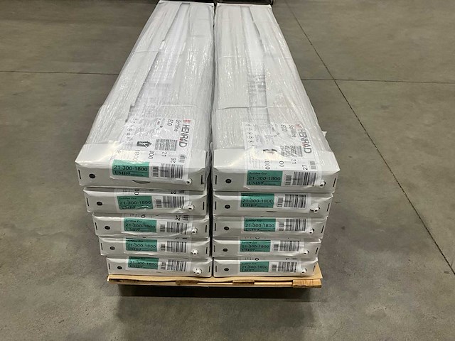 Henrad 0597032118 paneelradiator softline eco 300-21-1800 1339w - afbeelding 2 van  7