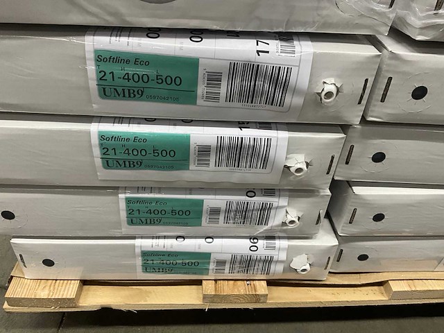 Henrad 0597042105 paneelradiator softline eco 400-21-500 464w (40x) - afbeelding 4 van  4