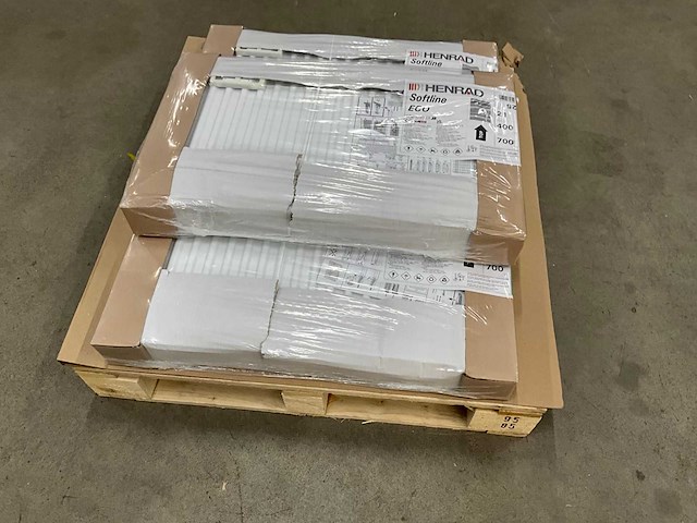 Henrad 0597042106 paneelradiator softline eco 400-21-600 556w (3x) - afbeelding 4 van  9