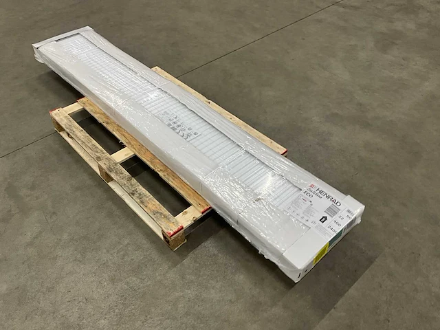 Henrad 0597042224 paneelradiator softline eco 400-22-2400 2815w - afbeelding 2 van  6