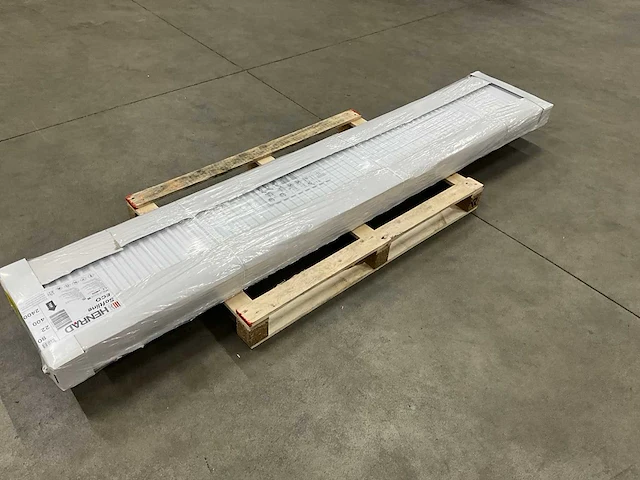 Henrad 0597042224 paneelradiator softline eco 400-22-2400 2815w - afbeelding 6 van  6