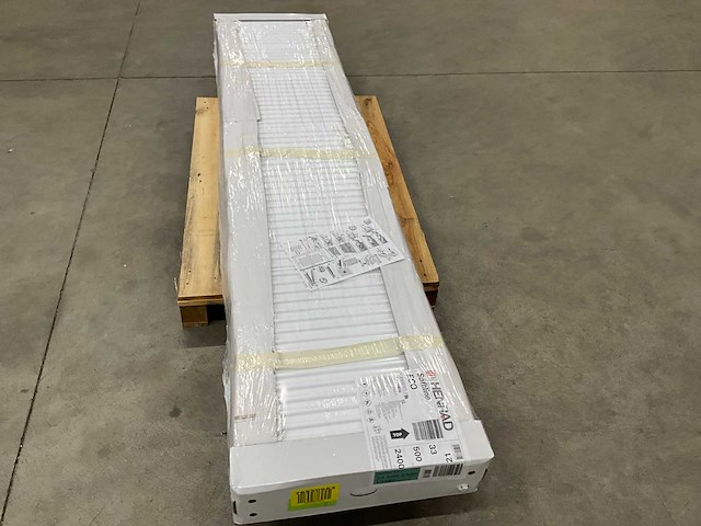 Henrad 0597053324 paneelradiator softline eco 500-33-2400 4817w - afbeelding 3 van  7