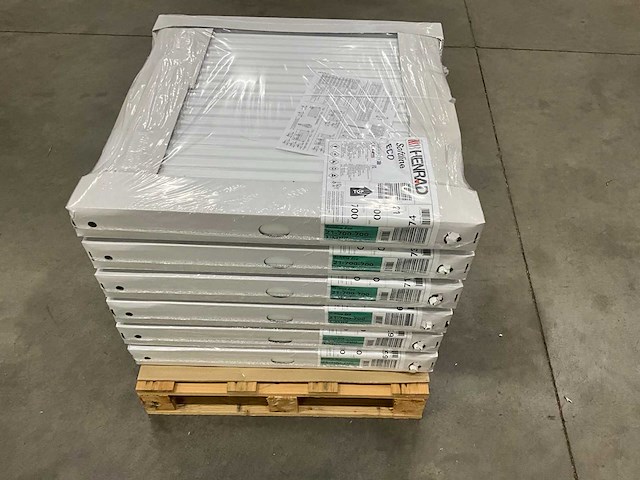 Henrad 0597072107 paneelradiator softline eco 700-21-700 1027w (6x) - afbeelding 8 van  9