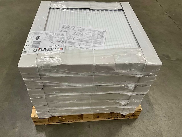 Henrad 0597072107 paneelradiator softline eco 700-21-700 1027w (6x) - afbeelding 9 van  9