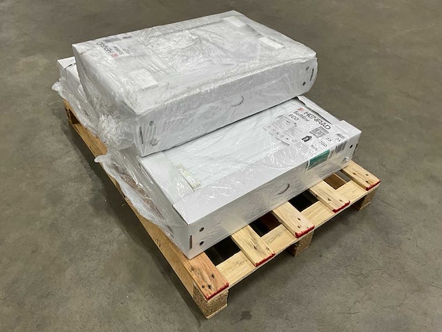 Henrad 0597073305 paneelradiator softline eco 700-33-500 1304w (3x) - afbeelding 2 van  2