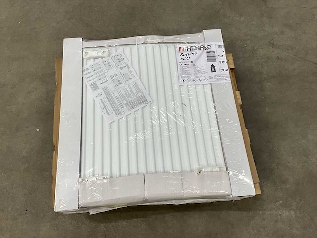 Henrad 0597073307 paneelradiator softline eco 700-33-700 1825w - afbeelding 5 van  7