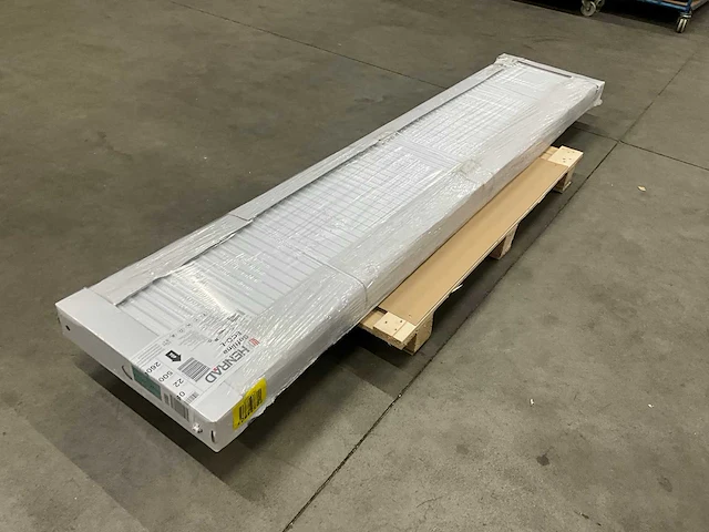Henrad 0598052226 paneelradiator softline eco l 500-22-2600 links 3643w - afbeelding 7 van  8