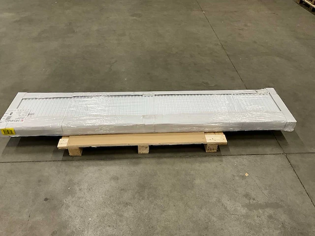 Henrad 0598052226 paneelradiator softline eco l 500-22-2600 links 3643w - afbeelding 8 van  8