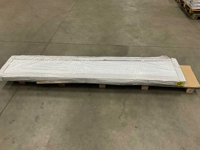Henrad 0598052228 paneelradiator softline eco l 500-22-2800 links 3923w (4x) - afbeelding 6 van  6