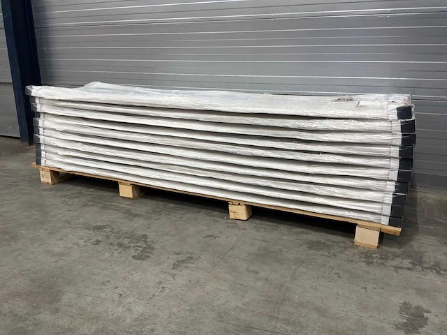 Henrad hygiene type 10 paneelradiator (10x) - afbeelding 1 van  10