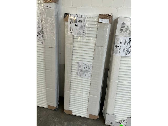 Henrad paneelradiator (140x50 cm) - afbeelding 3 van  3