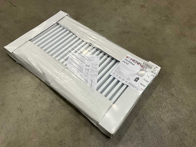 Henrad paneelradiator softline eco 500-11-900 750w (20x) - afbeelding 1 van  5