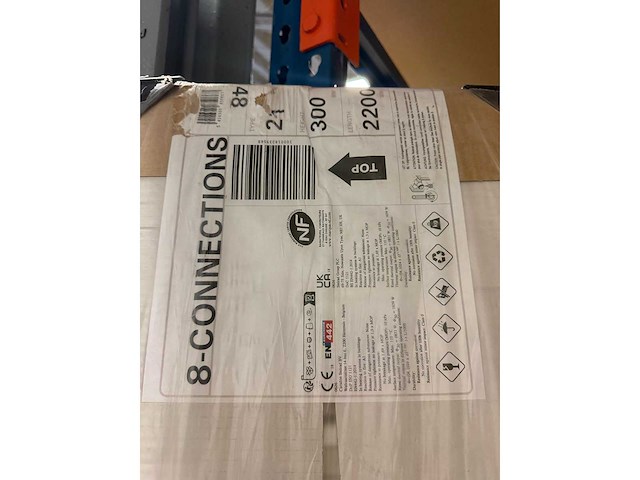 Henrad premium 8 paneelradiator met 8 aansluitingen - afbeelding 2 van  3