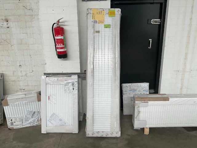 Henrad standard b radiator - afbeelding 1 van  2