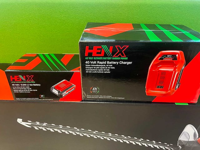 Henx - heggenschaar met 5ah accu en snel lader - afbeelding 5 van  7