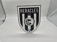 Heracles almelo supportersset – shirt, sjaal, clubembleem, bekers en presentatietorso - afbeelding 7 van  9