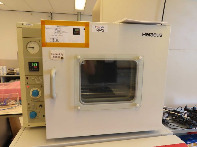 Heraeus - t6060 - laboratoriumoven - afbeelding 1 van  6
