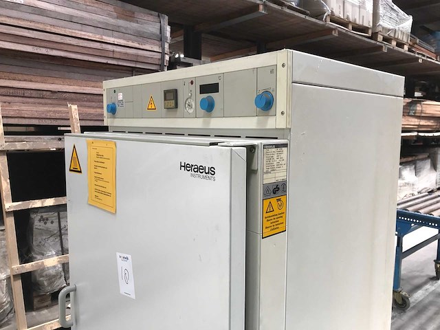 Heraeus - ut 6420 - laboratoriumoven - afbeelding 10 van  12