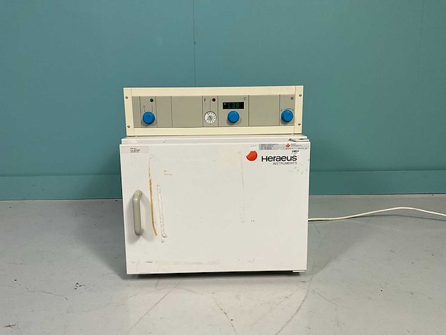 Heraeus b6030 laboratoriumincubator - afbeelding 1 van  6