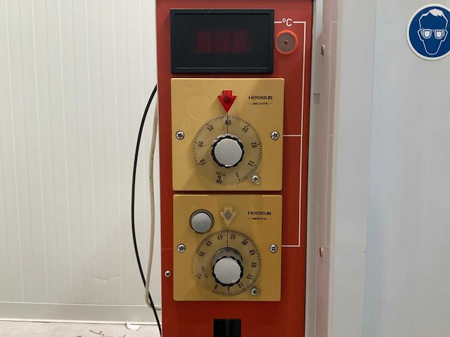 Heraeus laboratorium oven - broedmachine - afbeelding 3 van  8