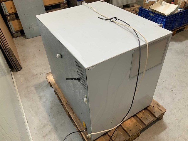 Heraeus laboratorium oven - broedmachine - afbeelding 5 van  5