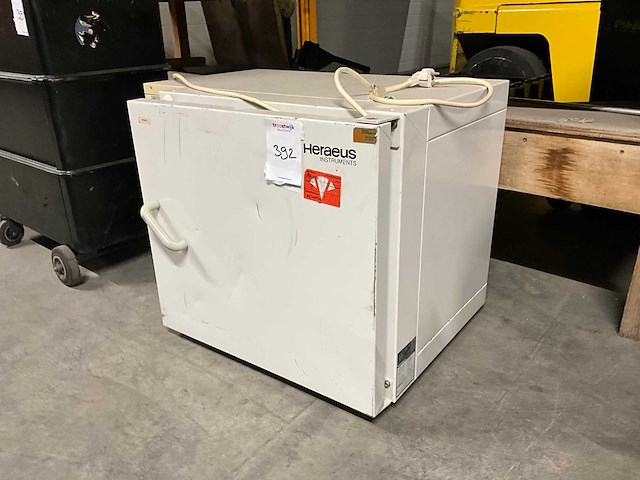 Heraeus t6060 laboratoriumoven - afbeelding 1 van  7