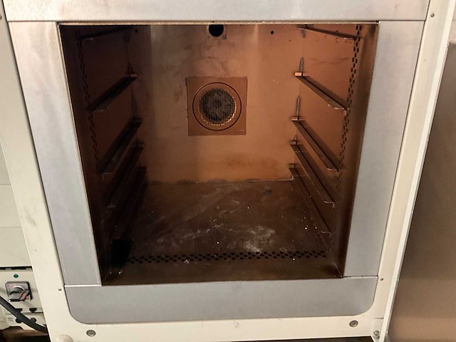 Heraeus wu 6100 laboratoriumoven - afbeelding 4 van  8
