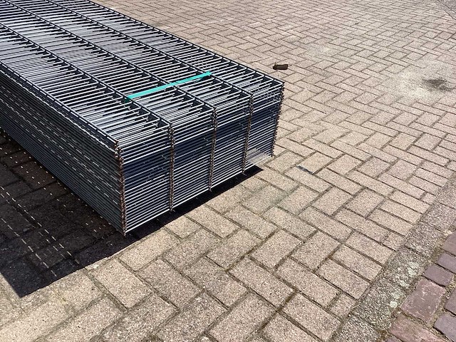 Heras - 6/5/6 - dubbelstaafs hekwerk 3.0 meter lengte 83cm hoog (29x) - afbeelding 7 van  8