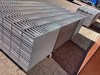 Heras - 6/5/6 - dubbelstaafs hekwerk gegalvaniseerd 143cm hoog (60x) - afbeelding 5 van  9