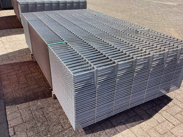 Heras - 6/5/6 - dubbelstaafs hekwerk gegalvaniseerd 143cm hoog (60x) - afbeelding 6 van  9