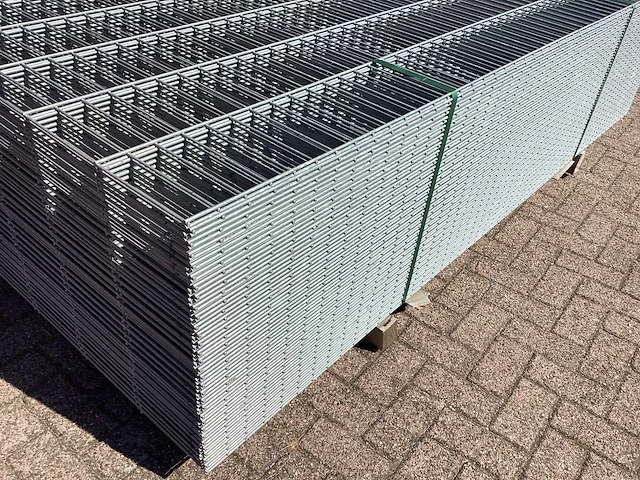 Heras - 6/5/6 - dubbelstaafs hekwerk gegalvaniseerd 143cm hoog (60x) - afbeelding 9 van  9