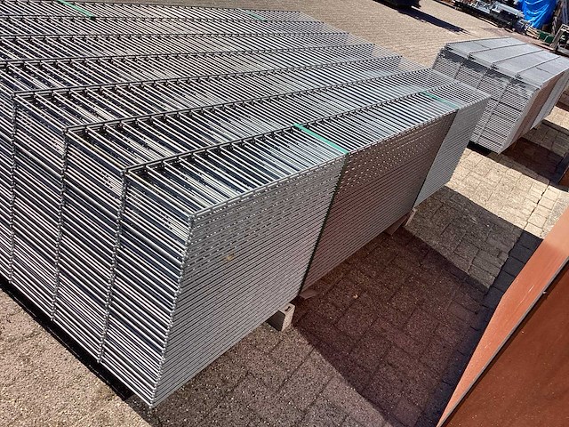 Heras - 6/5/6 - dubbelstaafs hekwerk gegalvaniseerd 143cm hoog (60x) - afbeelding 5 van  9