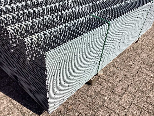 Heras - 6/5/6 - dubbelstaafs hekwerk gegalvaniseerd 143cm hoog (60x) - afbeelding 9 van  9