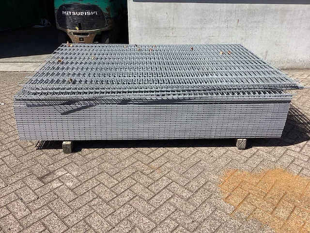 Heras - 6/5/6 - dubbelstaafs hekwerk gegalvaniseerd 163cm hoog (54x) - afbeelding 2 van  9