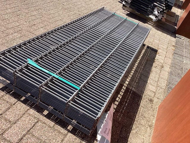 Heras - 6/5/6 - dubbelstaafs hekwerk gegalvaniseerd 83cm hoog (15x) - afbeelding 5 van  8