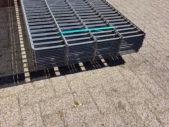 Heras - 6/5/6 - dubbelstaafs hekwerk gegalvaniseerd 83cm hoog (15x) - afbeelding 7 van  8