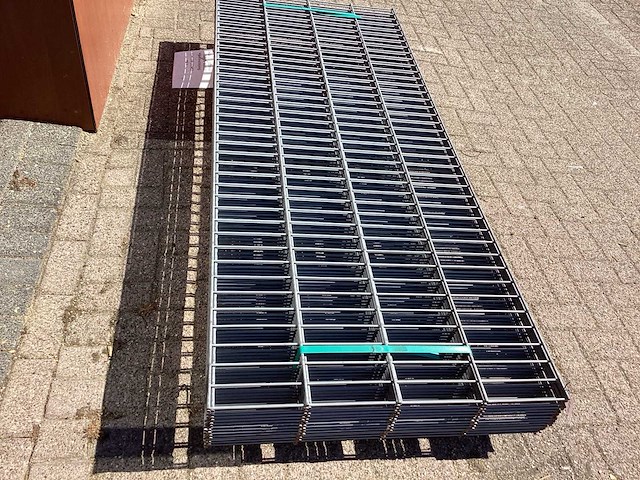 Heras - 6/5/6 - dubbelstaafs hekwerk gegalvaniseerd 83cm hoog (15x) - afbeelding 8 van  8