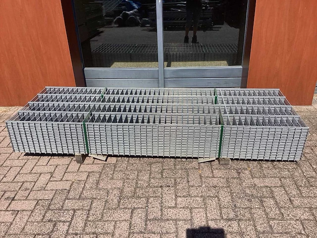 Heras - 6/5/6 - dubbelstaafs hekwerk gegalvaniseerd 83cm hoog (25x) - afbeelding 2 van  9