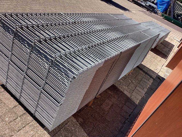 Heras - 6/5/6 - dubbelstaafs hekwerk gegalvaniseerd 83cm hoog, (50x) - afbeelding 5 van  9