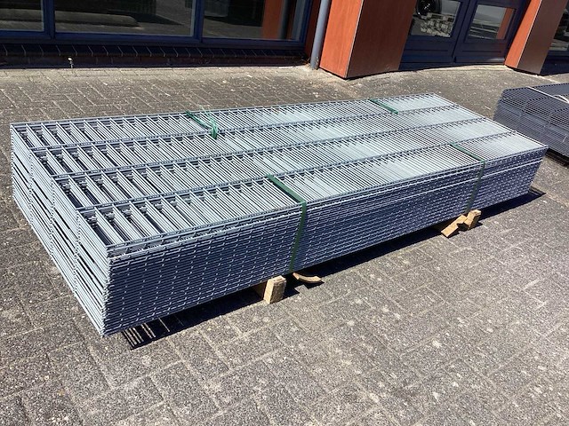 Heras - 6/5/6- dubbelstaafs hekwerk gegalvaniseerd 103cm (15) - afbeelding 1 van  16