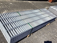 Heras - 6/5/6- dubbelstaafs hekwerk gegalvaniseerd 83cm hoog (30) - afbeelding 8 van  8