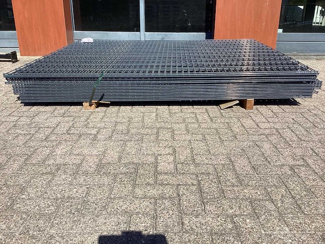 Heras - 8/6/8 - dubbelstaafs hekwerk antraciet 203cm hoog (15x) paar aangezaagt - afbeelding 2 van  8