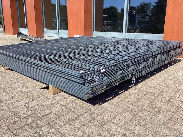 Heras - 8/6/8 - dubbelstaafs hekwerk antraciet 203cm hoog (15x) paar aangezaagt - afbeelding 3 van  8
